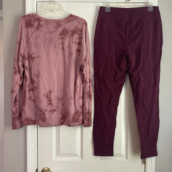 Pink Tie-Dye Tunic and Maroon Joggers Set - Picture 7 of 7